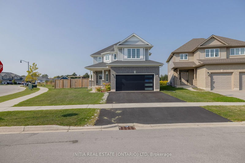 home for sale on 1 Oxford Terrace N