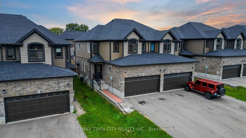 119 Links Cres  Woodstock, N4T 0K7 | Image 1