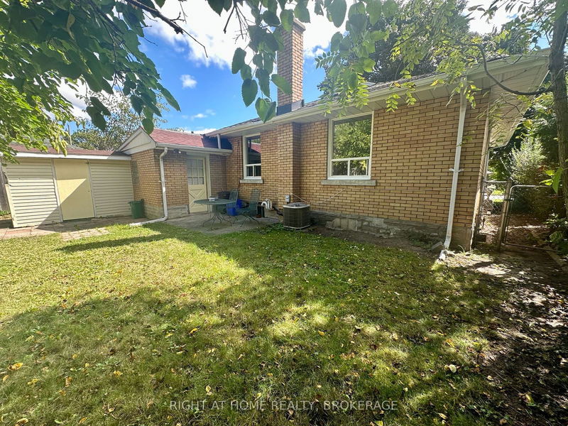 15 Cornell Ave  Kitchener, N2G 3E5 | Image 37