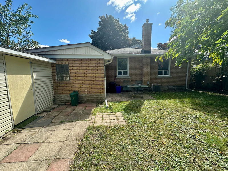 15 Cornell Ave  Kitchener, N2G 3E5 | Image 38