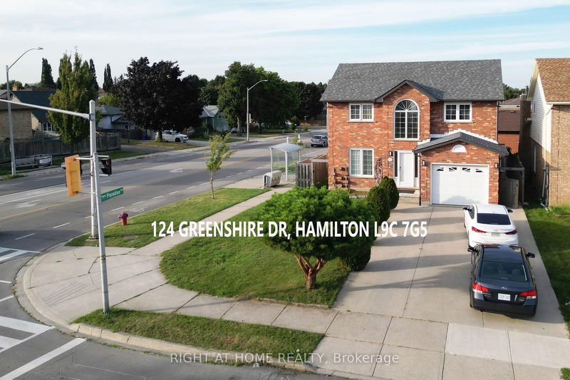 124 Greenshire Dr, Hamilton, Ontario (MLS X9347468)