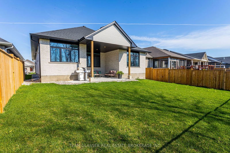 31 Royal Dornoch Dr  St. Thomas, N5R 0K4 | Image 32