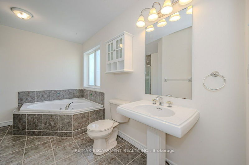 109 Wills Cres  Hamilton, L0R 1C0 | Image 16