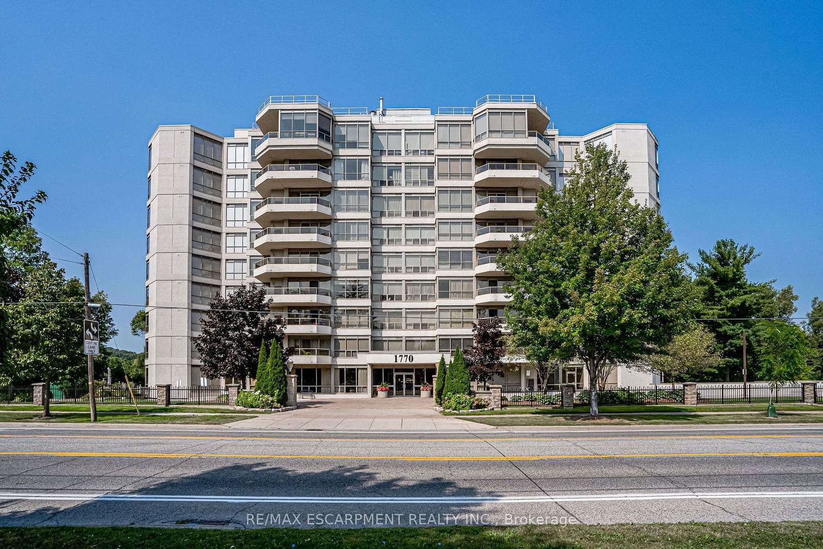 Listing Image 0