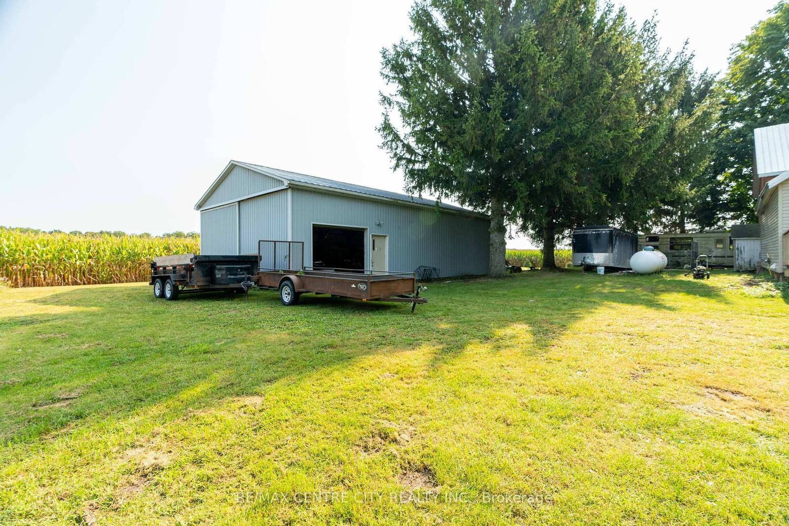 Listing Image 7
