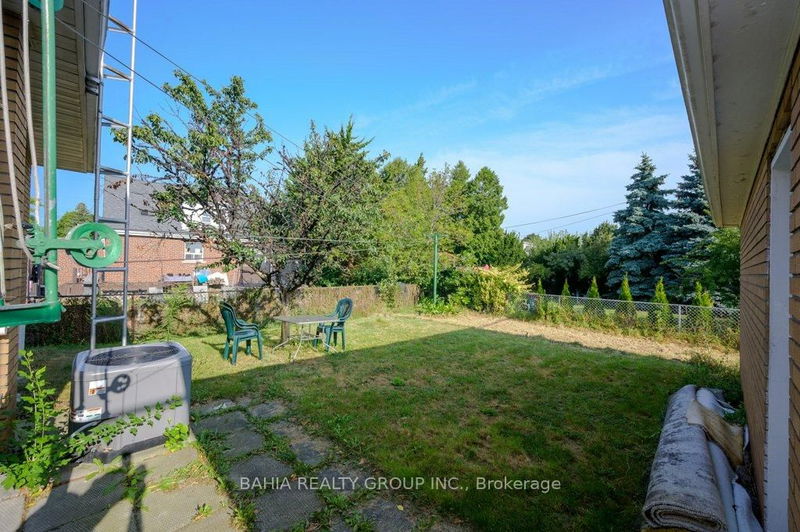 51 Robroy Ave  Hamilton, L8K 3X5 | Image 28