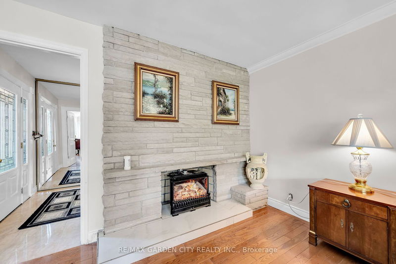 16 Freeland Crt  Hamilton, L8S 3R5 | Image 12