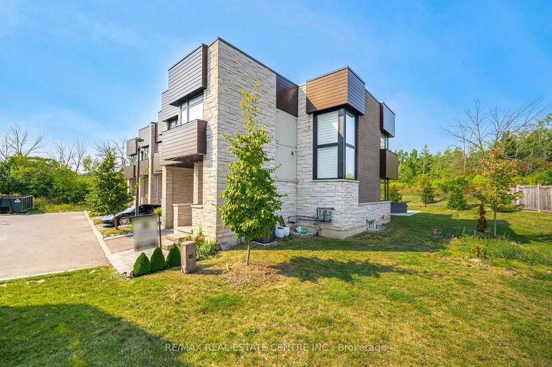  29 - 35 Midhurst Hts  Hamilton, L8J 0K9 | Image 3