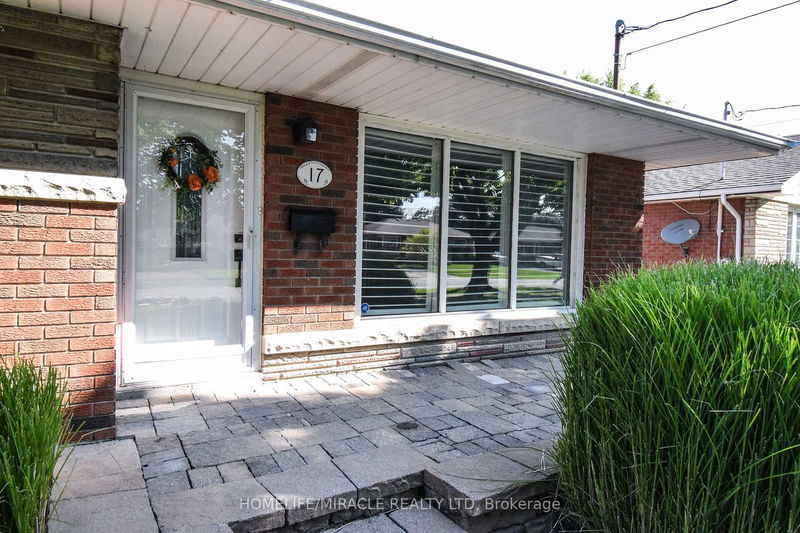 17 Grosvenor St N St. Catharines, L2A 5Y9 | Image 4