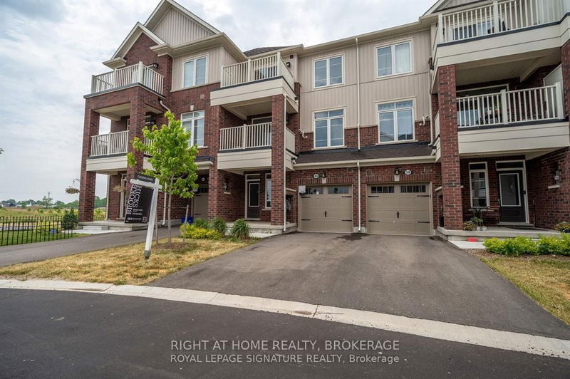 home for lease on 60-113 hartley Avenue
