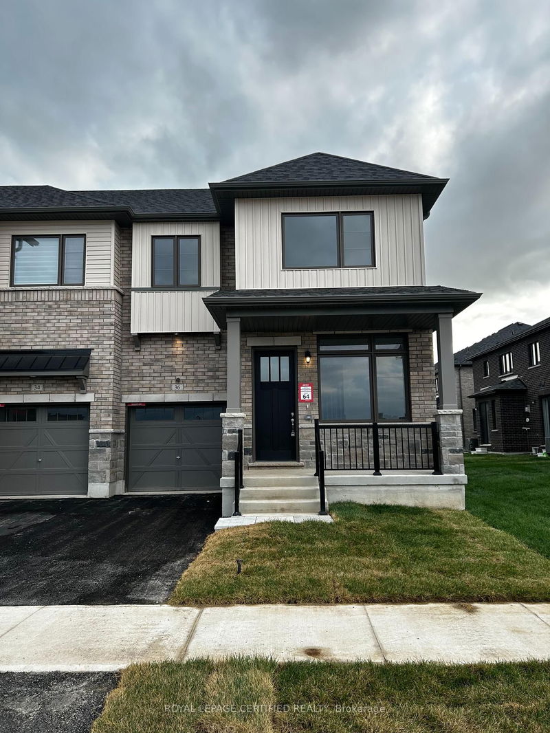 home for lease on 36 Molnar Crescent