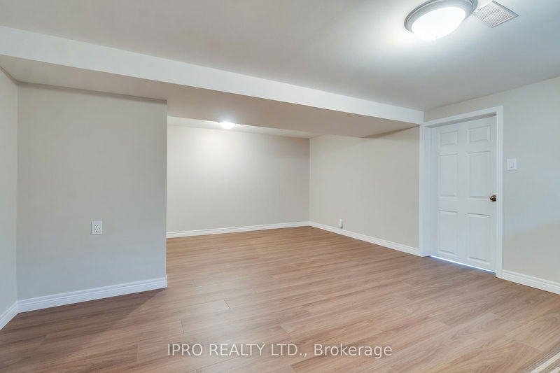 18 Costain Crt  Hamilton, L9C 5V5 | Image 29