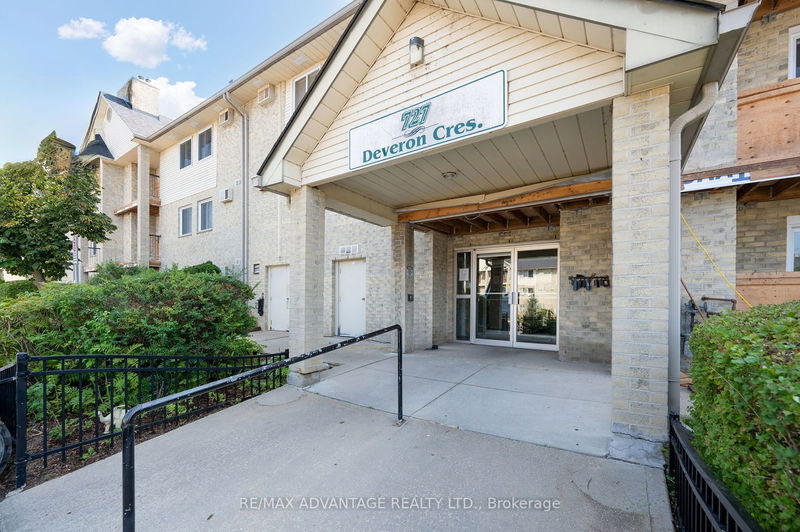 home for sale on 304-727 Deveron Crescent