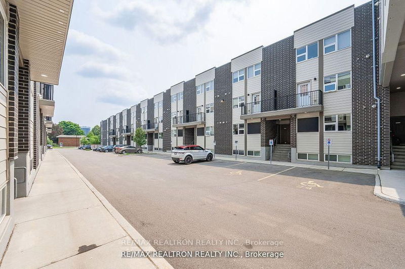  220 - 338 Albert St  Waterloo, N2L 0G8 | Image 3