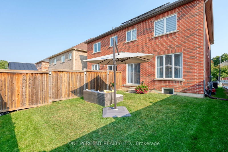 106 Summerberry Way  Hamilton, L9B 0G1 | Image 27