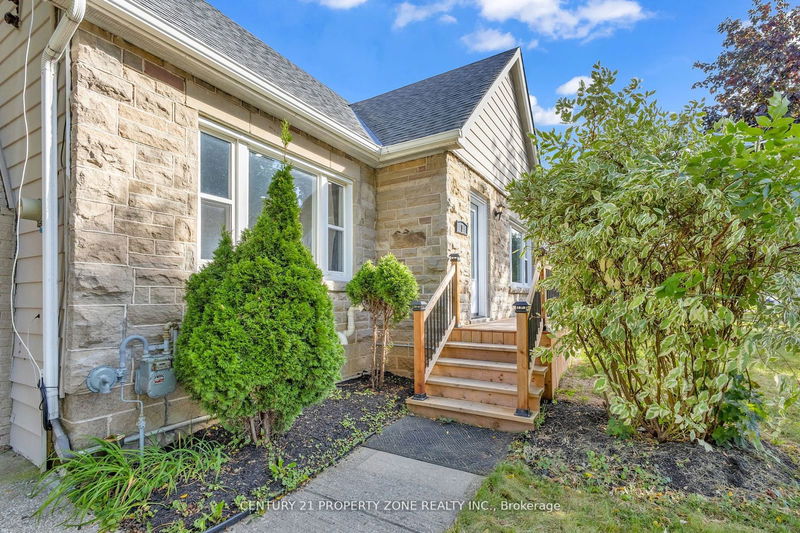 1 Athens St  Hamilton, L9C 3K8 | Image 3