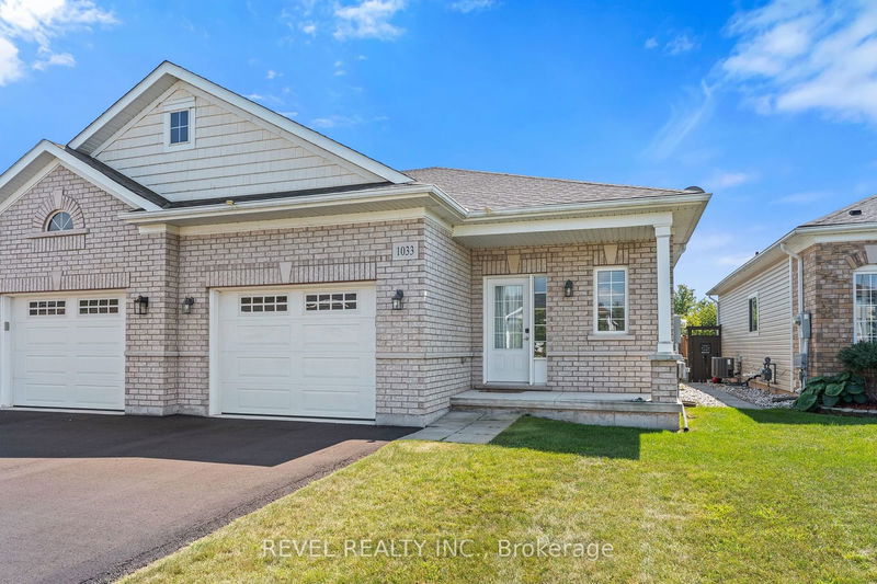 home for sale on 1033 Meadowood Street