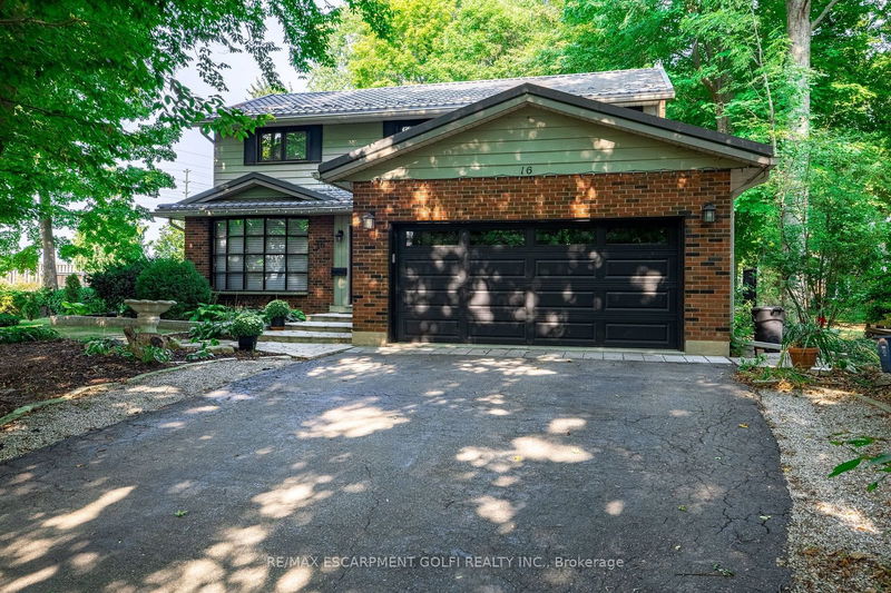 16 Camrose Dr, Brantford -  image-0-0