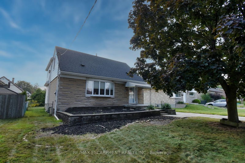 53 Martin Rd  Hamilton, L8K 3N4 | Image 2