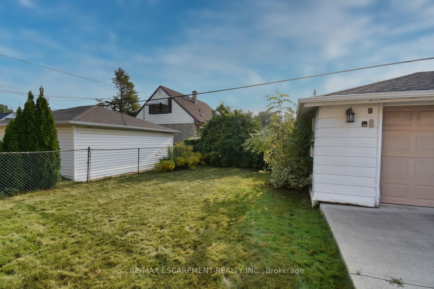 Listing Image 40