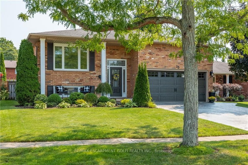 15 Stoneybrook Cres  Welland, L2C 6Z3 | Image 1