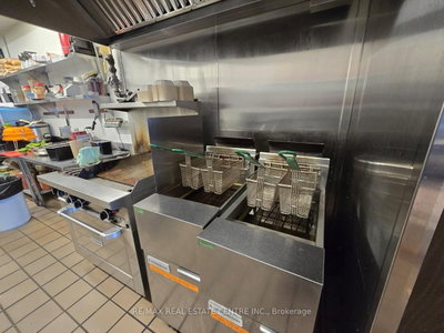 Unit E4 — 123 Pioneer Drive — photo 5
