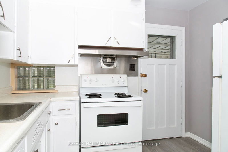 5245 WYANDOTTE St E Windsor, N8S 1L5 | Image 7