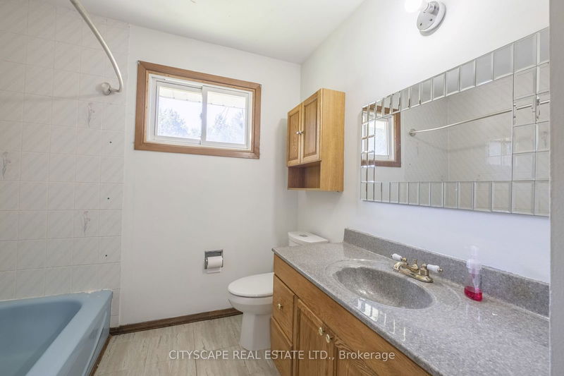 1195 Moira St W Quinte West, K8R 1G1 | Image 19