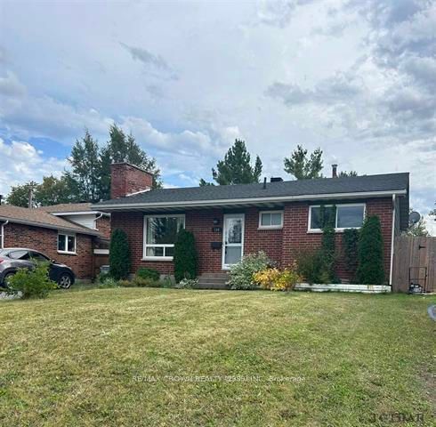 home for sale on 134 Eric Cres Pine