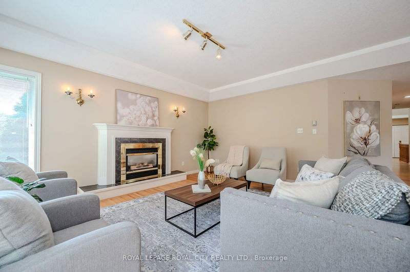 7 Whitetail Crt  Guelph, N1L 1H6 | Image 15