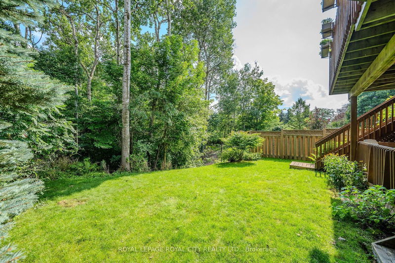 7 Whitetail Crt  Guelph, N1L 1H6 | Image 35