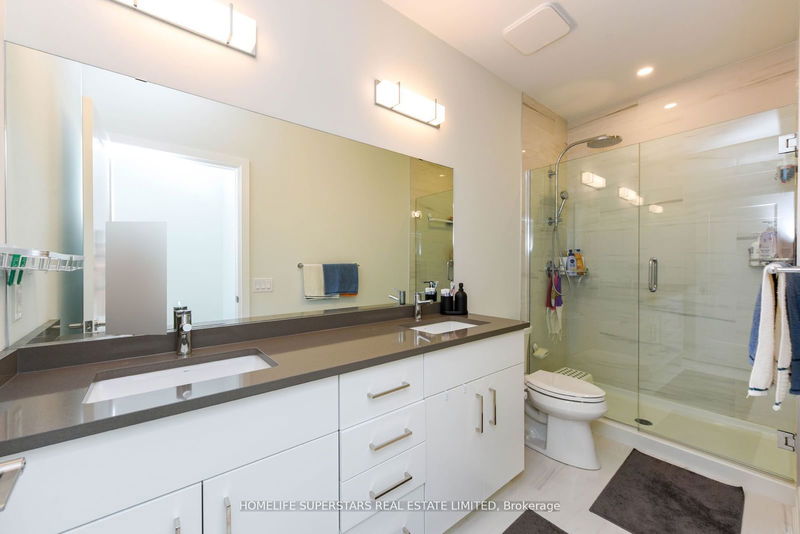 home for lease on 403-71 Wyndham Street