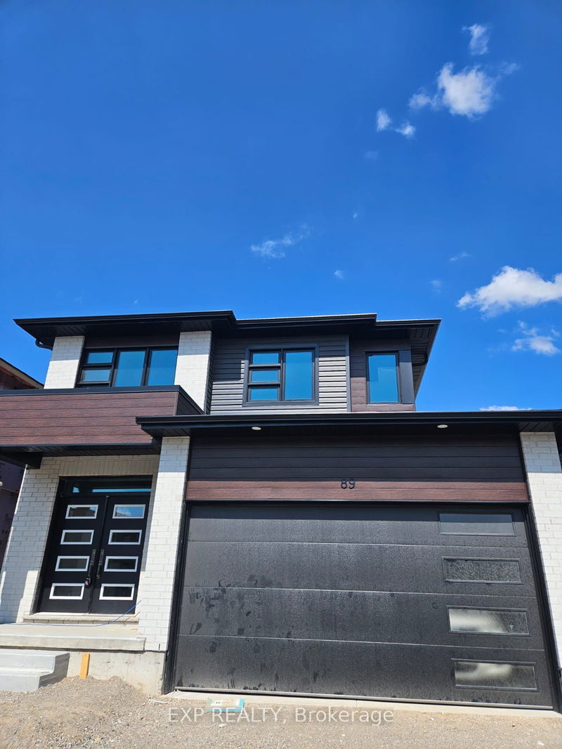 home for lease on 89 Moon Crescent