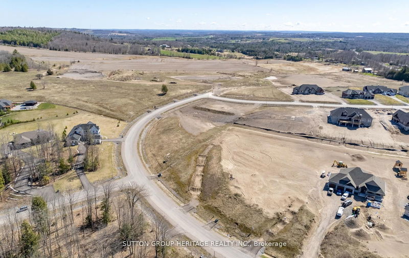 20 Country Pl  Kawartha Lakes, L0A 1A0 | Image 34