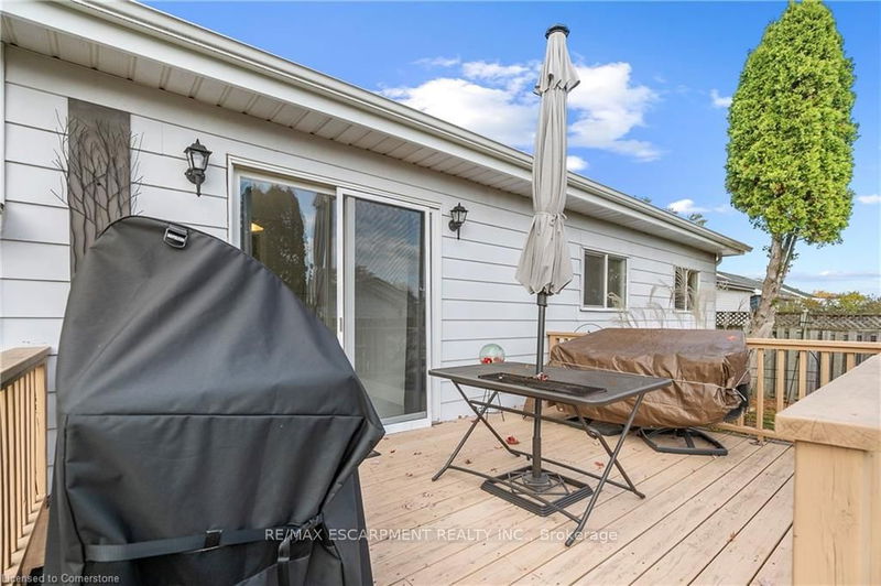 14 Lakeview Ave  Grimsby, L3M 3M1 | Image 32