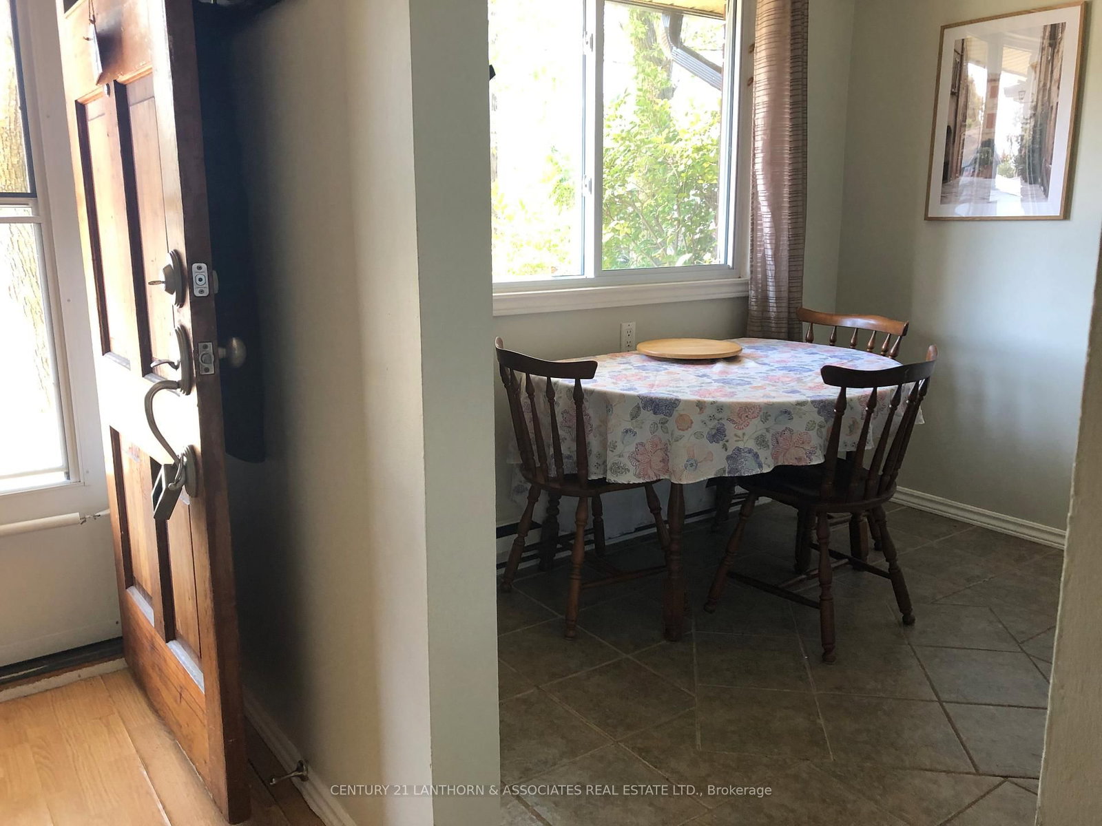Listing Image 7