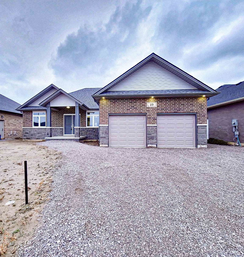 home for lease on 19 Tracy Drive