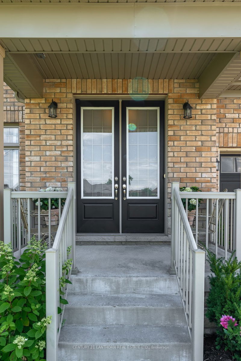 10 Waterview Crt  Quinte West, K0K 1L0 | Image 2