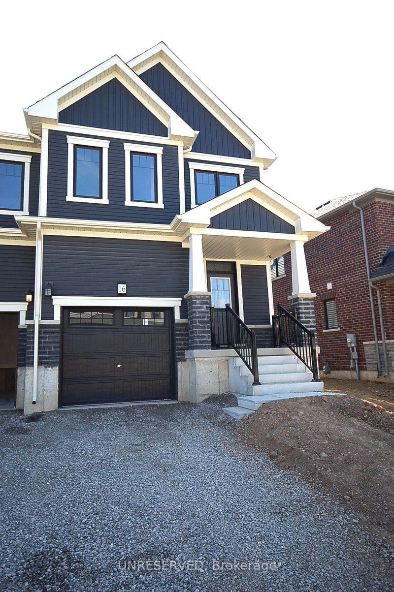 home for lease on 16 Lonsdale Road