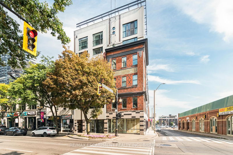 home for lease on 501-121 King Street E