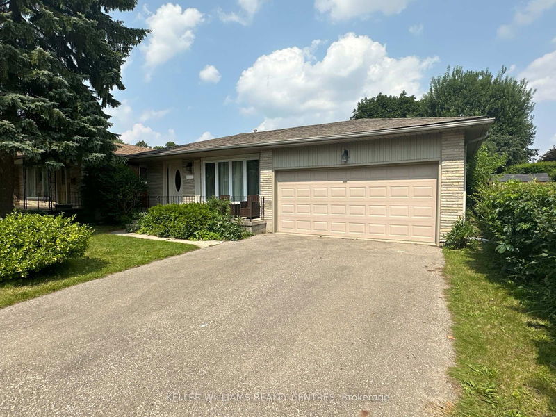 home for lease on 6 Dayman Court