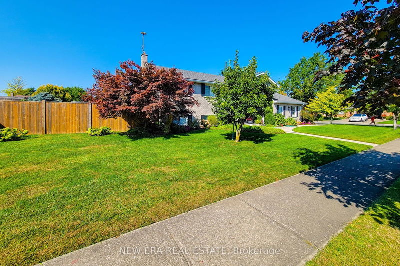 3831 Cardinal Dr  Niagara Falls, L2H 2W2 | Image 2