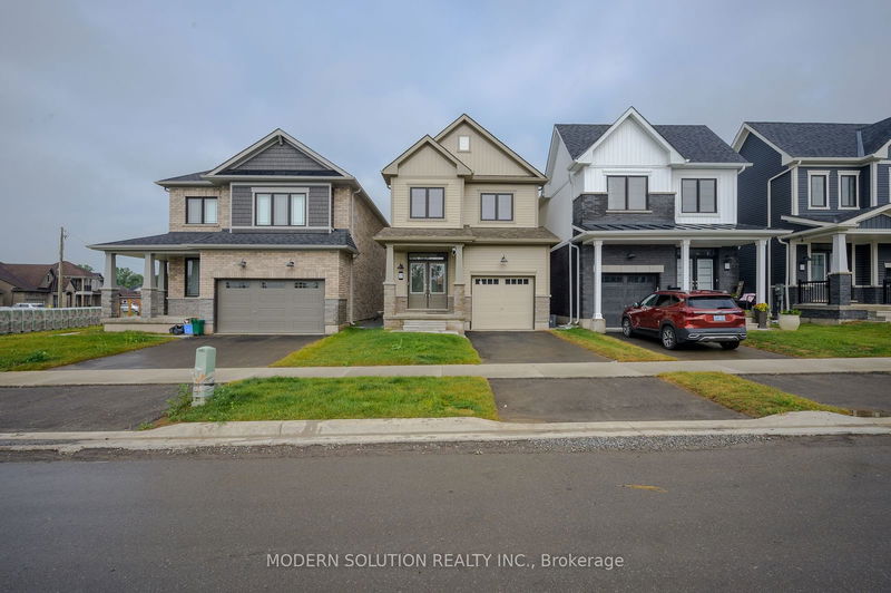 home for lease on 15 Aviron Crescent