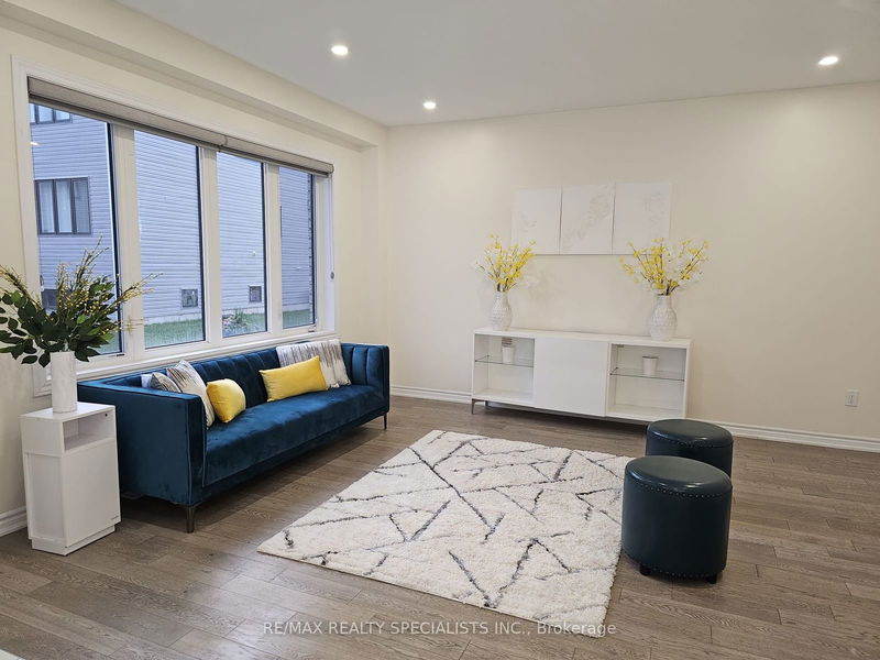 home for lease on ROOM 2-60 Witteveen Drive