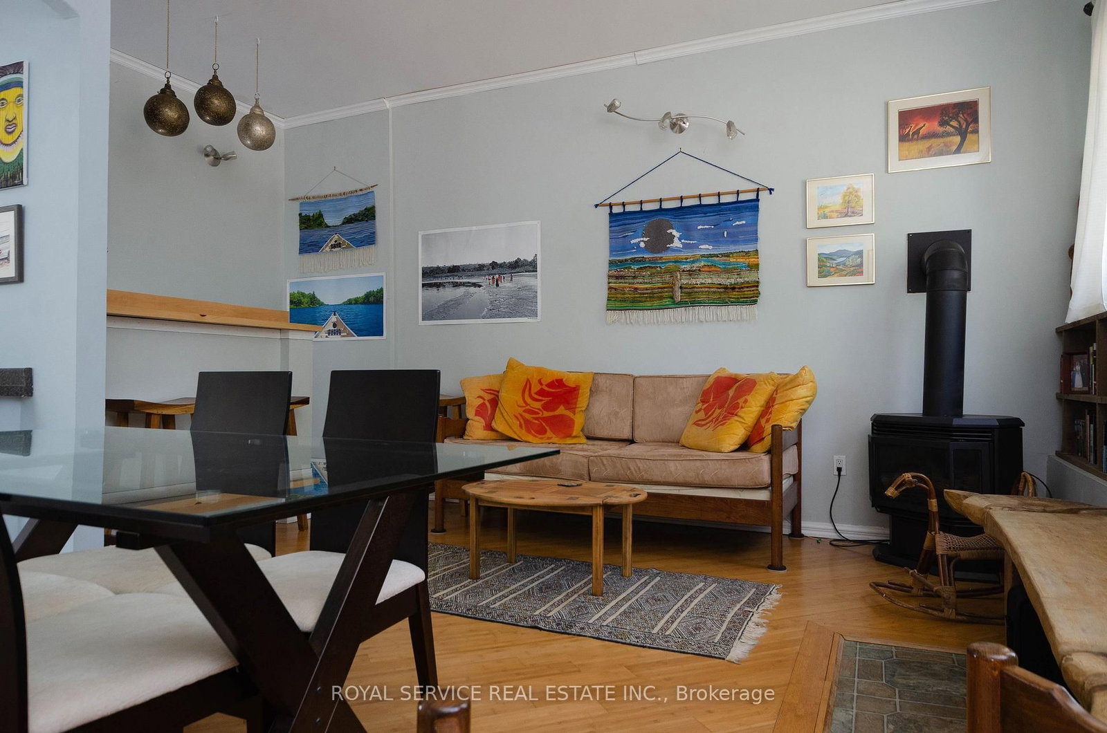 Listing Image 6