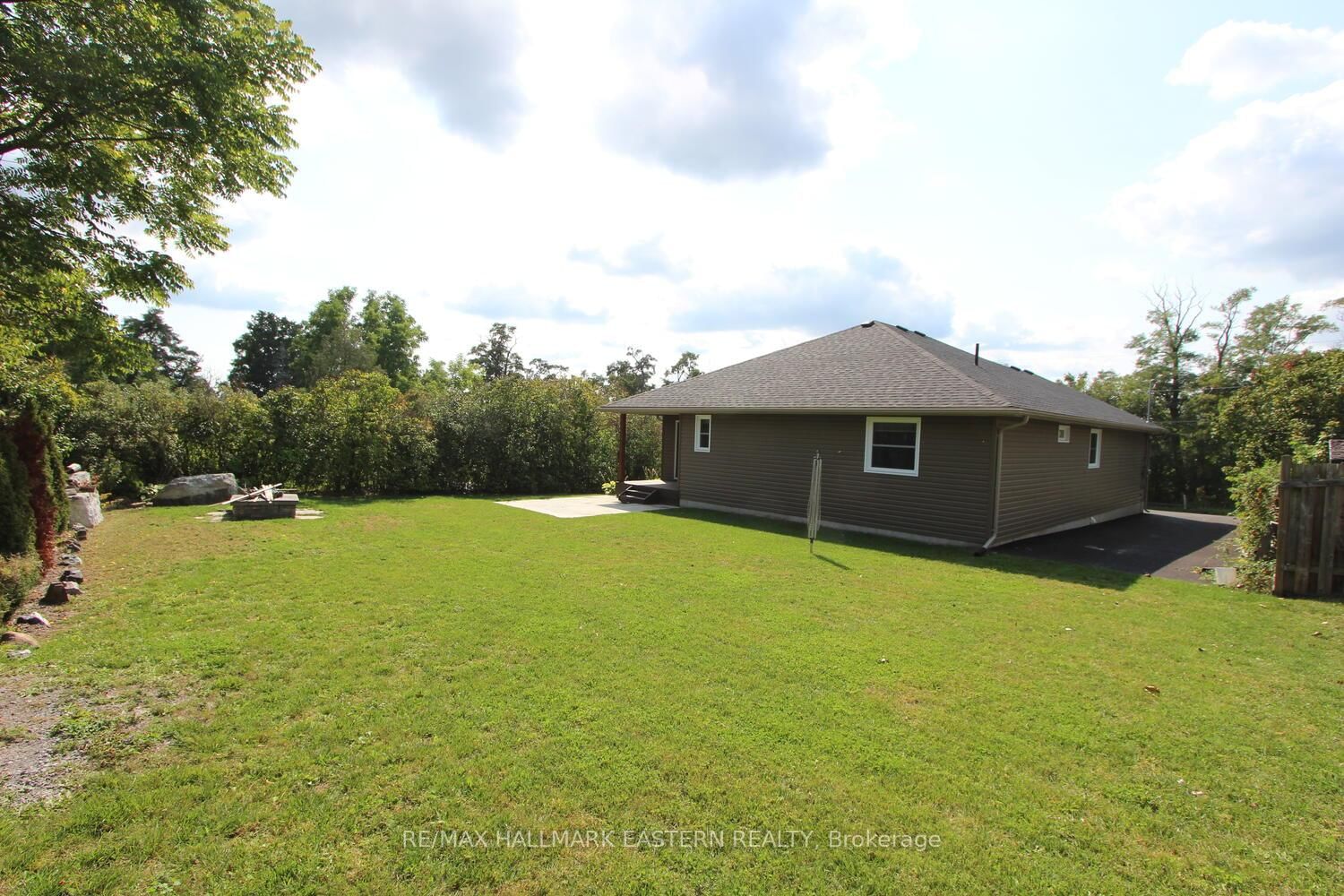 Listing Image 29