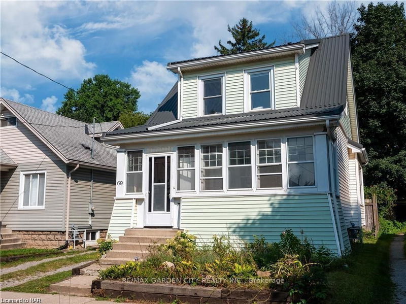 home for sale on 69 Dufferin Street