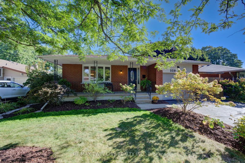 home for sale on 528 Glendene Crescent