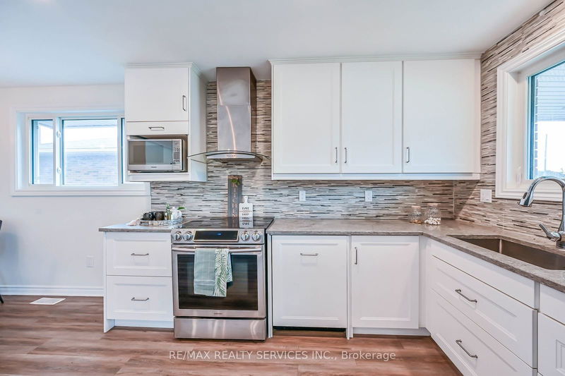 10 Windrush Cres N Hamilton, L8V 2K8 | Image 12