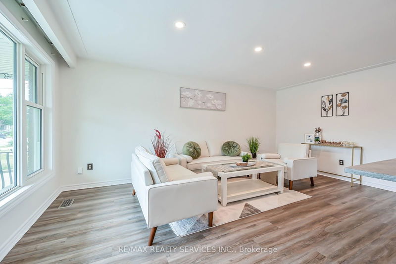 10 Windrush Cres N Hamilton, L8V 2K8 | Image 15